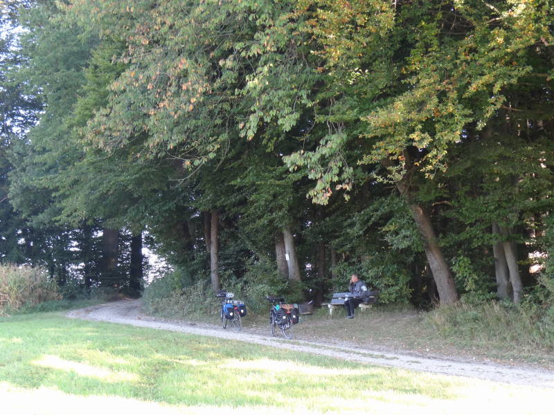 Rast auf dem Isar - Inn Panoramaweg